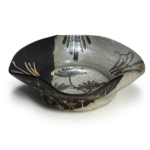 Old Karatsu Painted Karatsu Pine Crest with Four-Direction Design