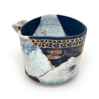 初期伊万里呉須流し片口筒茶碗