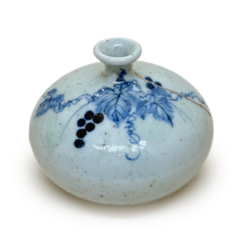 染付葡萄絵油壺